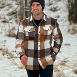 2 breast pockets with buttoned down flaps. 2 button cuff.